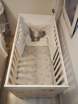 Cuna bebé - Blanca con ruedas