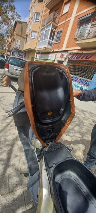 Piaggio x8 125