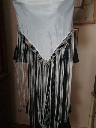 Mantónes diferentes colores,  mantoncillo de flame