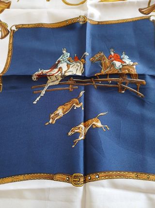 FOULARD