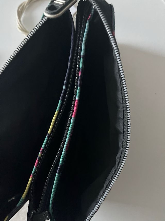 Estuche escolar marca toto en buen estado