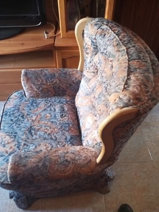 Due poltrone girevoli
