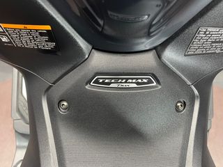 YAMAHA T-MAX 560 TECH MAX AZUL