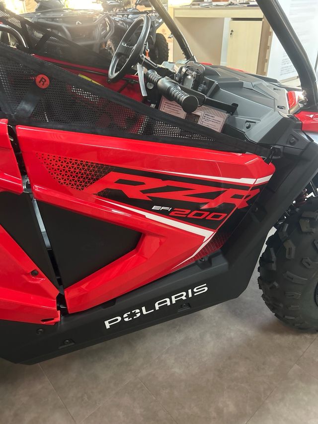 Polaris Rzr 2025