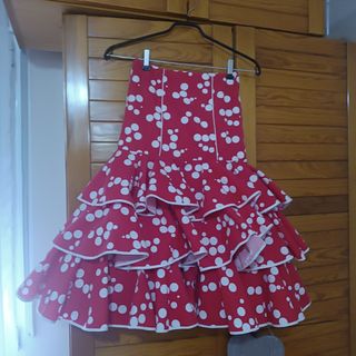 FALDA FLAMENCA DE NIÑA
Largo. 67
Cintura. 60
Cader