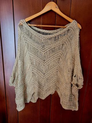 Poncho corto dorado mujer oversize