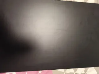 Pizarra metálica Ikea negra.