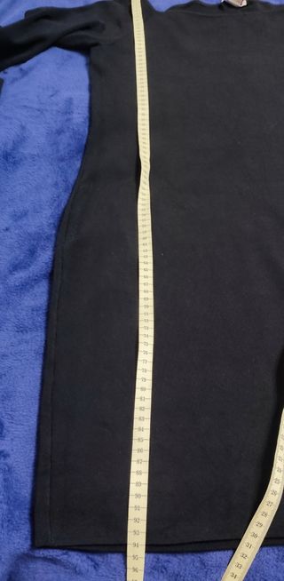 Vestido negro H&M talla 2XL.