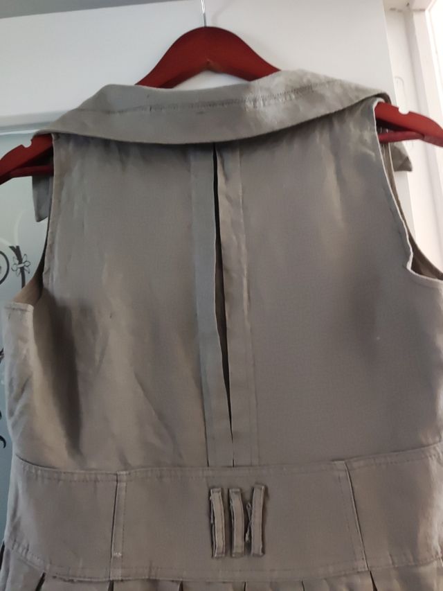 Vestido de lino gris