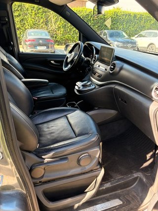 Mercedes-Benz Clase V 250d AVANTGARDE AMG 4 MATIC