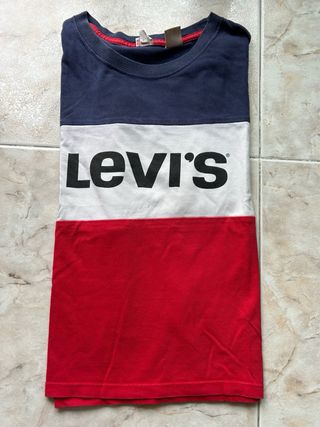 camiseta levis
