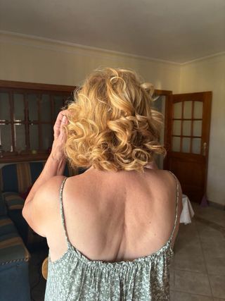 PELUQUERA EVENTOS A DOMICILIO