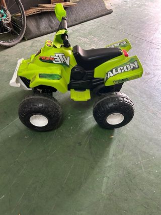 Quad eléctrico infantil Feber