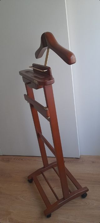 Antigua Perchero, GALÁN de Noche