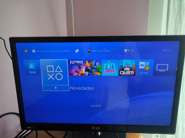 PS4 (PlayStation 4) negra en perfecto estado