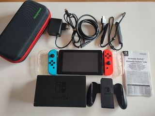 Nintendo Switch - Azul/Rojo