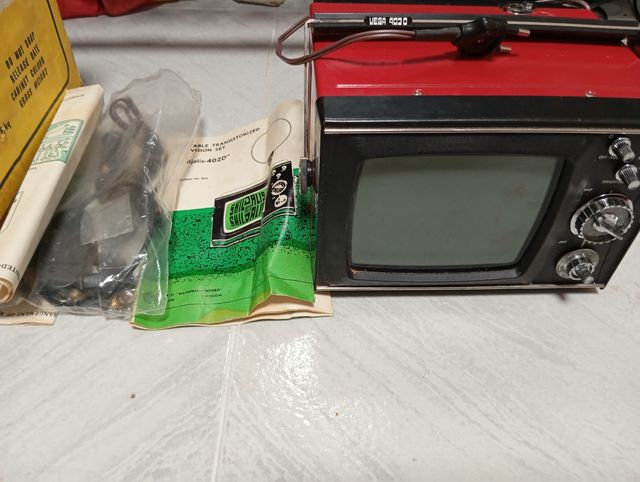 TV portátil shiljalis 402d