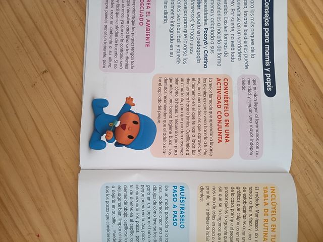 Cuento ilustrado Pocoyó: cepillar dientes