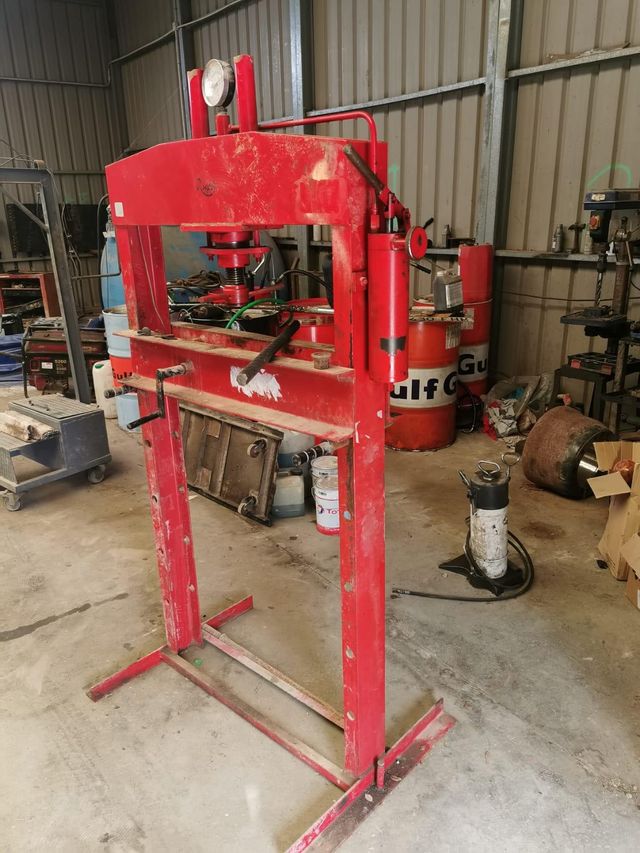 Prensa Hidraulica manual 30T. Rogen