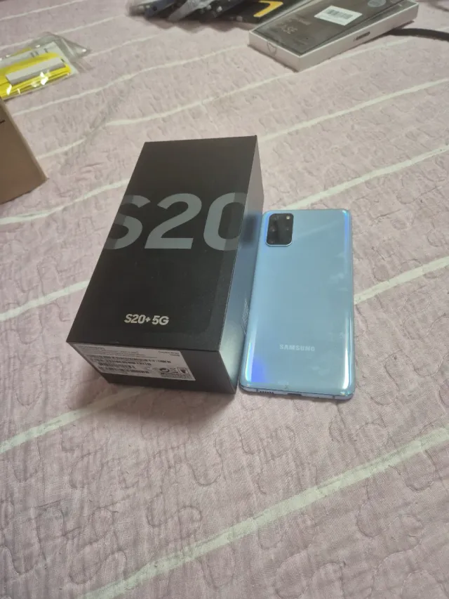 Samsung Galaxy S20+ 5G - Azul y Negro