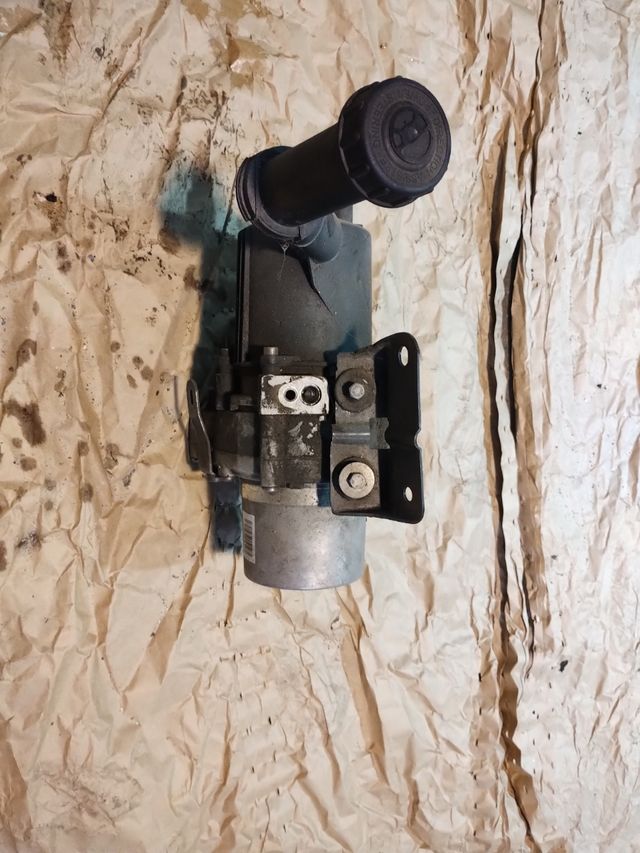 Bomba dirección asistida Peugeot 307