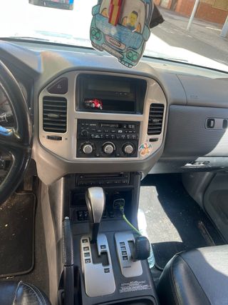 Mitsubishi Montero 2006