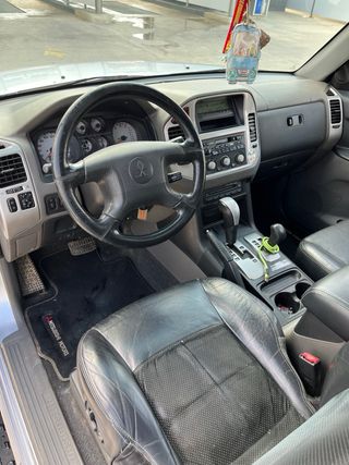 Mitsubishi Montero 2006