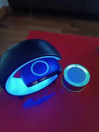 Reloj despertador + 2 Altavoces