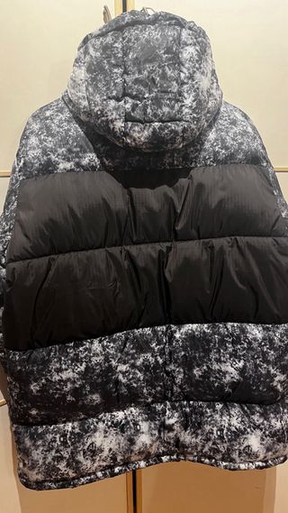 Cazadora Bershka M - Pluma - Blanco/Negro