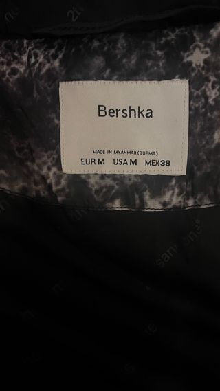 Cazadora Bershka M - Pluma - Blanco/Negro