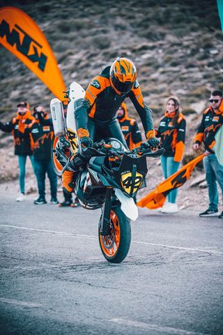 KTM 890 SMT 2024