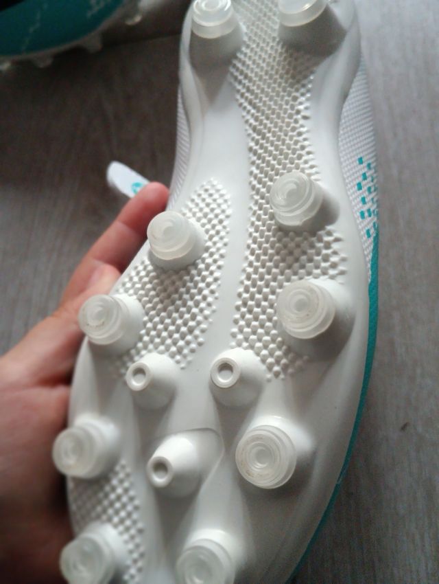 Botas de fútbol con tacos