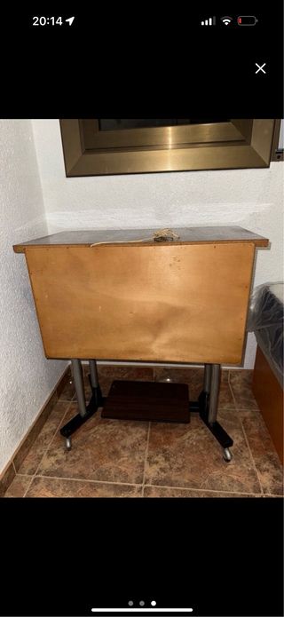 Mueble bar vintage con ruedas