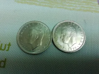 Monedas de 5 pesetas del año 1980*80