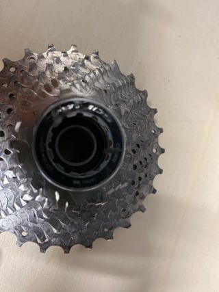 Casete y núcleo Shimano 11v