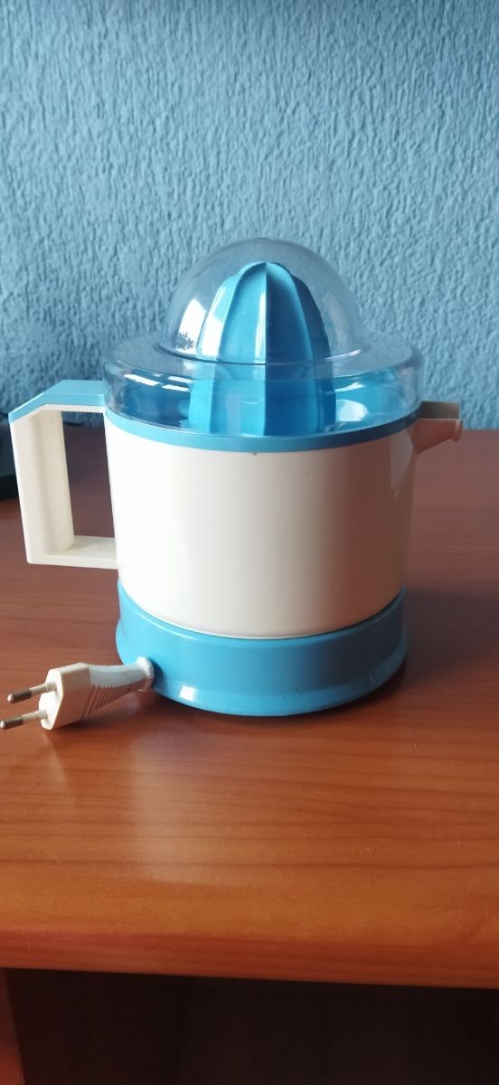 Exprimidor eléctrico vintage