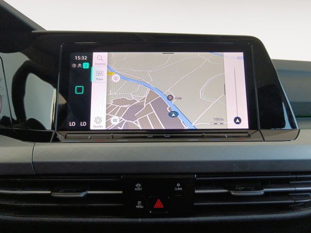 Volkswagen Golf Life eTSI