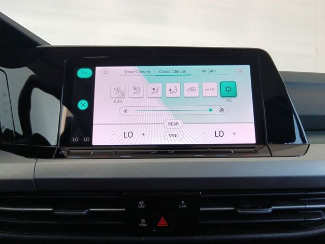 Volkswagen Golf Life eTSI