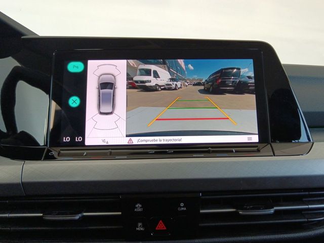 Volkswagen Golf Life eTSI