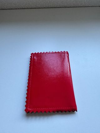 Portapasaporte Victoria's Secret rojo