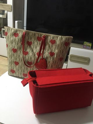 Bolso Carolina Herrera beige y rojo