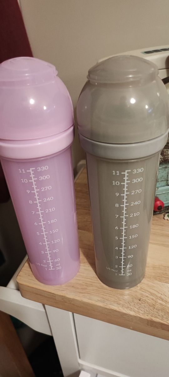 5 biberones twistashake + esterilizador