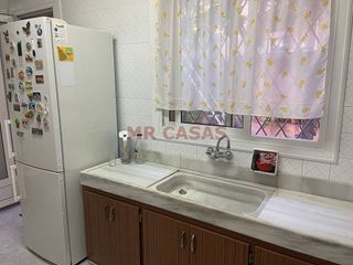 Casa adosada en venta en Zona Mercat en Rubí