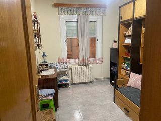 Casa adosada en venta en Zona Mercat en Rubí