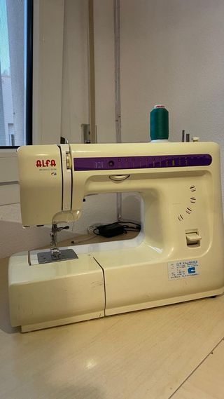 MAQUINA COSER ALFA