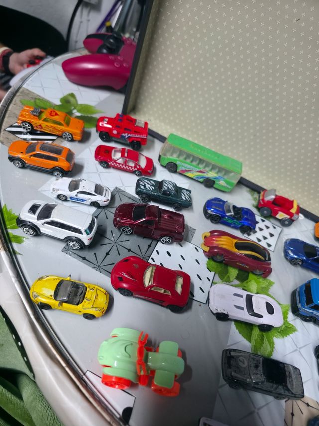 macchinine giocattolo