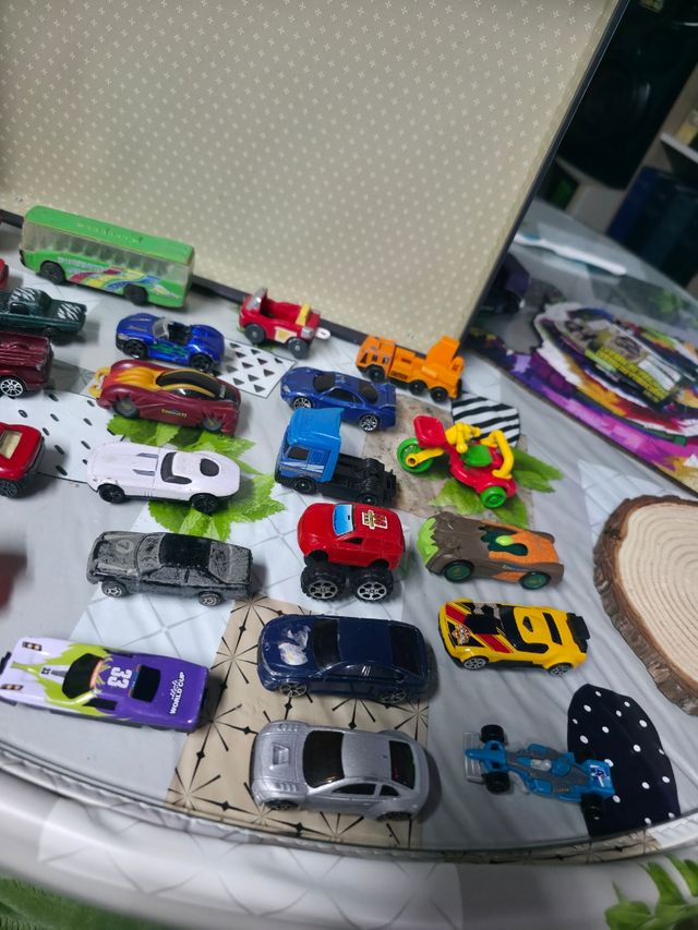 macchinine giocattolo