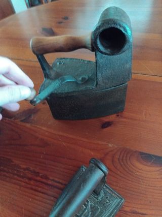 Plancha Hierro Antigua de CARBON