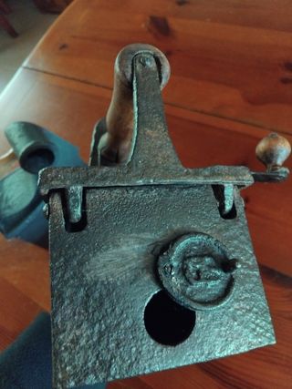 Plancha Hierro Antigua de CARBON