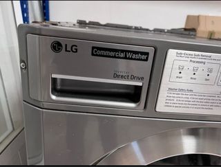 Lavadora y Secadora LG 12kg - Autoservicio